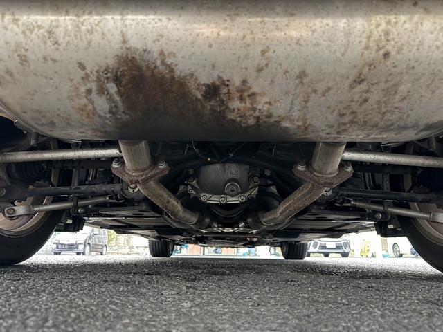 スカイライン ２００ＧＴ－ｔタイプＰ　禁煙車　純正８インチナビ　フルセグ　アラウンドビューカメラ　黒革シート　メモリ付きパワーシート　衝突軽減ブレーキ　運転支援システム　アダプティブクルーズコントロール　パーキングサポート　シートヒーター（72枚目）