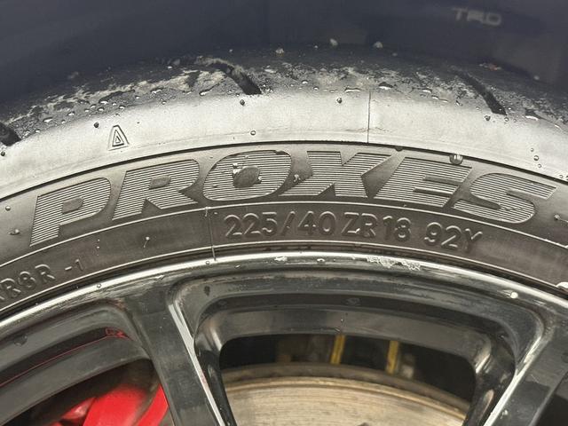８６ ＧＴ　禁煙車　６速ＭＴ　ＴＲＤフルエアロ　ＴＲＤマフラー　ＴＲＤキャリパー　ＲＥＣＡＲＯシート　社外ナビ　バックカメラ　フルセグ　ＴＲＤ１８インチアルミホイール　車高調　ＥＴＣ　Ｂｌｕｅｔｏｏｔｈ　スマキー（34枚目）