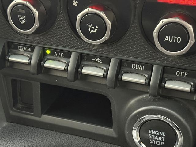 ８６ ＧＴ　禁煙車　６速ＭＴ　ＴＲＤフルエアロ　ＴＲＤマフラー　ＴＲＤキャリパー　ＲＥＣＡＲＯシート　社外ナビ　バックカメラ　フルセグ　ＴＲＤ１８インチアルミホイール　車高調　ＥＴＣ　Ｂｌｕｅｔｏｏｔｈ　スマキー（52枚目）