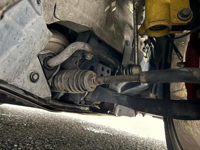 ８６ ＧＴ　禁煙車　６速ＭＴ　ＴＲＤフルエアロ　ＴＲＤマフラー　ＴＲＤキャリパー　ＲＥＣＡＲＯシート　社外ナビ　バックカメラ　フルセグ　ＴＲＤ１８インチアルミホイール　車高調　ＥＴＣ　Ｂｌｕｅｔｏｏｔｈ　スマキー（64枚目）