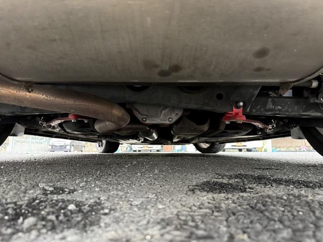 ８６ ＧＴ　禁煙車　６速ＭＴ　ＴＲＤフルエアロ　ＴＲＤマフラー　ＴＲＤキャリパー　ＲＥＣＡＲＯシート　社外ナビ　バックカメラ　フルセグ　ＴＲＤ１８インチアルミホイール　車高調　ＥＴＣ　Ｂｌｕｅｔｏｏｔｈ　スマキー（68枚目）