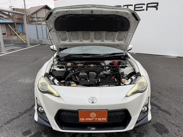 ８６ ＧＴ　禁煙車　６速ＭＴ　ＴＲＤフルエアロ　ＴＲＤマフラー　ＴＲＤキャリパー　ＲＥＣＡＲＯシート　社外ナビ　バックカメラ　フルセグ　ＴＲＤ１８インチアルミホイール　車高調　ＥＴＣ　Ｂｌｕｅｔｏｏｔｈ　スマキー（69枚目）