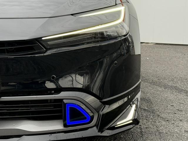 プリウス Ｚ　禁煙車　パノラマルーフ　デジタルインナーミラー　モデリスタエアロ　黒革シート　ＡＣ１００Ｖ電源　純正１２．３型ディスプレイオーディオ　地デジ　パノラミックビューカメラ　衝突軽減　レーダークルーズ（26枚目）