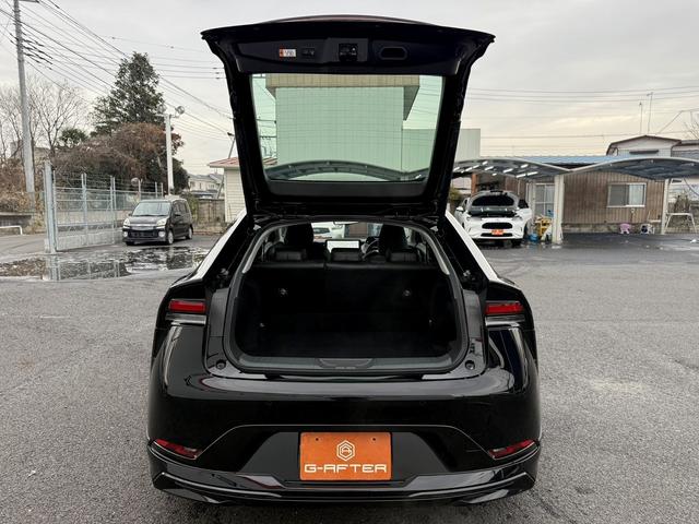 プリウス Ｚ　禁煙車　パノラマルーフ　デジタルインナーミラー　モデリスタエアロ　黒革シート　ＡＣ１００Ｖ電源　純正１２．３型ディスプレイオーディオ　地デジ　パノラミックビューカメラ　衝突軽減　レーダークルーズ（39枚目）