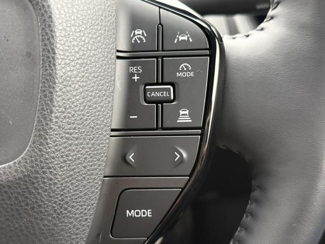 プリウス Ｚ　禁煙車　パノラマルーフ　デジタルインナーミラー　モデリスタエアロ　黒革シート　ＡＣ１００Ｖ電源　純正１２．３型ディスプレイオーディオ　地デジ　パノラミックビューカメラ　衝突軽減　レーダークルーズ（50枚目）