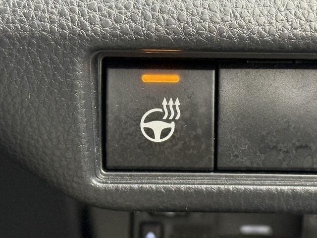 プリウス Ｚ　禁煙車　パノラマルーフ　デジタルインナーミラー　モデリスタエアロ　黒革シート　ＡＣ１００Ｖ電源　純正１２．３型ディスプレイオーディオ　地デジ　パノラミックビューカメラ　衝突軽減　レーダークルーズ（64枚目）