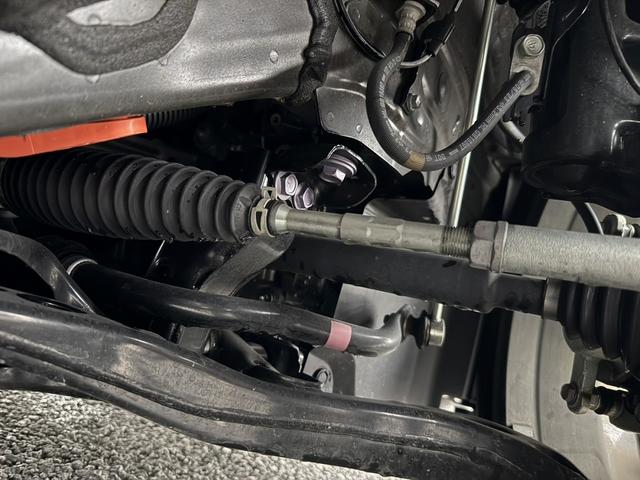 プリウス Ｚ　禁煙車　パノラマルーフ　デジタルインナーミラー　モデリスタエアロ　黒革シート　ＡＣ１００Ｖ電源　純正１２．３型ディスプレイオーディオ　地デジ　パノラミックビューカメラ　衝突軽減　レーダークルーズ（71枚目）