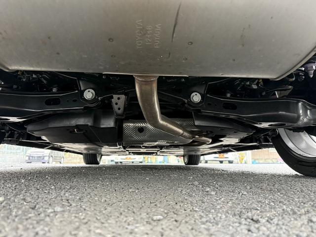 プリウス Ｚ　禁煙車　パノラマルーフ　デジタルインナーミラー　モデリスタエアロ　黒革シート　ＡＣ１００Ｖ電源　純正１２．３型ディスプレイオーディオ　地デジ　パノラミックビューカメラ　衝突軽減　レーダークルーズ（75枚目）