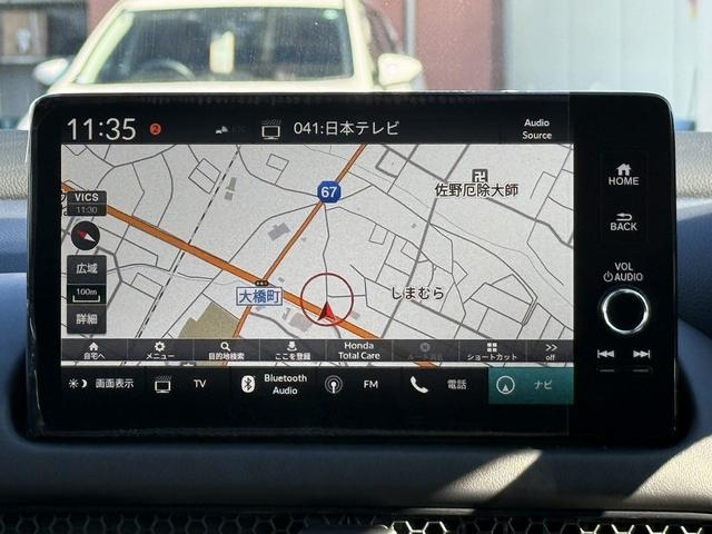 ＺＲ－Ｖ ｅ：ＨＥＶ　Ｚ　禁煙車　ヒーター付きパワーシート　純正９インチナビ　フルセグ　全方位カメラ　運転支援システム　衝突軽減ブレーキ　ステアリングヒーター　パワーバックドア　後退時アラート　パドルシフト　ワイヤレス充電器（3枚目）