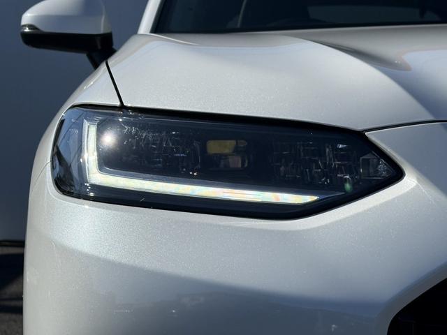 ＺＲ－Ｖ ｅ：ＨＥＶ　Ｚ　禁煙車　ヒーター付きパワーシート　純正９インチナビ　フルセグ　全方位カメラ　運転支援システム　衝突軽減ブレーキ　ステアリングヒーター　パワーバックドア　後退時アラート　パドルシフト　ワイヤレス充電器（12枚目）