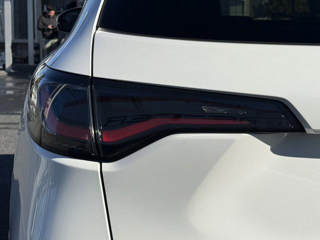 ＺＲ－Ｖ ｅ：ＨＥＶ　Ｚ　禁煙車　ヒーター付きパワーシート　純正９インチナビ　フルセグ　全方位カメラ　運転支援システム　衝突軽減ブレーキ　ステアリングヒーター　パワーバックドア　後退時アラート　パドルシフト　ワイヤレス充電器（28枚目）