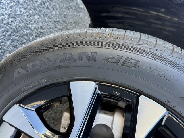 ＺＲ－Ｖ ｅ：ＨＥＶ　Ｚ　禁煙車　ヒーター付きパワーシート　純正９インチナビ　フルセグ　全方位カメラ　運転支援システム　衝突軽減ブレーキ　ステアリングヒーター　パワーバックドア　後退時アラート　パドルシフト　ワイヤレス充電器（35枚目）