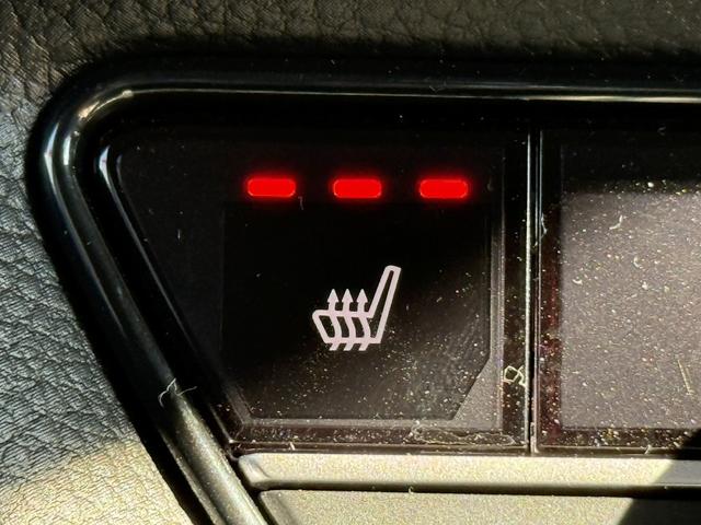 ＺＲ－Ｖ ｅ：ＨＥＶ　Ｚ　禁煙車　ヒーター付きパワーシート　純正９インチナビ　フルセグ　全方位カメラ　運転支援システム　衝突軽減ブレーキ　ステアリングヒーター　パワーバックドア　後退時アラート　パドルシフト　ワイヤレス充電器（61枚目）