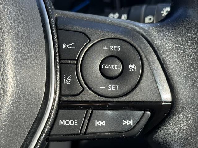 ハリアーハイブリッド Ｇ　禁煙車　純正８インチディスプレイ　衝突軽減ブレーキ　運転支援システム　デジタルインナーミラー　ＡＣ１００Ｖ電源　オートハイビーム　ホールドブレーキ　ロードサインアシスト　コーナーセンサー　ＥＴＣ（5枚目）