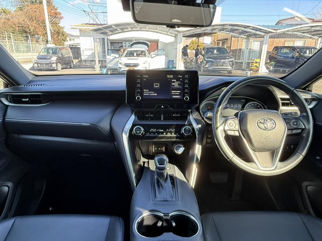 ハリアーハイブリッド Ｇ　禁煙車　純正８インチディスプレイ　衝突軽減ブレーキ　運転支援システム　デジタルインナーミラー　ＡＣ１００Ｖ電源　オートハイビーム　ホールドブレーキ　ロードサインアシスト　コーナーセンサー　ＥＴＣ（18枚目）