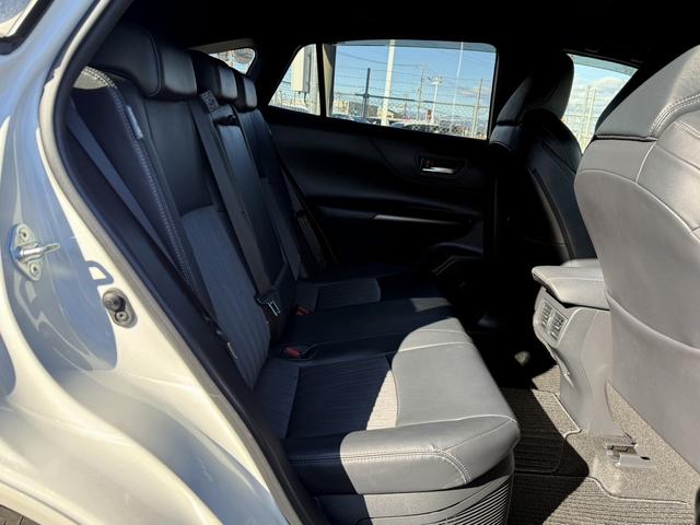 ハリアーハイブリッド Ｇ　禁煙車　純正８インチディスプレイ　衝突軽減ブレーキ　運転支援システム　デジタルインナーミラー　ＡＣ１００Ｖ電源　オートハイビーム　ホールドブレーキ　ロードサインアシスト　コーナーセンサー　ＥＴＣ（44枚目）