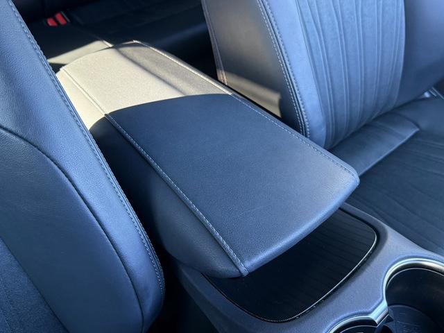 ハリアーハイブリッド Ｇ　禁煙車　純正８インチディスプレイ　衝突軽減ブレーキ　運転支援システム　デジタルインナーミラー　ＡＣ１００Ｖ電源　オートハイビーム　ホールドブレーキ　ロードサインアシスト　コーナーセンサー　ＥＴＣ（62枚目）