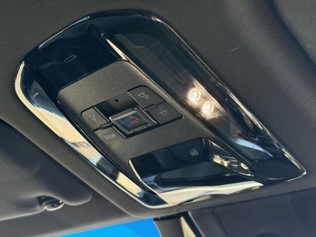 ハリアーハイブリッド Ｇ　禁煙車　純正８インチディスプレイ　衝突軽減ブレーキ　運転支援システム　デジタルインナーミラー　ＡＣ１００Ｖ電源　オートハイビーム　ホールドブレーキ　ロードサインアシスト　コーナーセンサー　ＥＴＣ（65枚目）