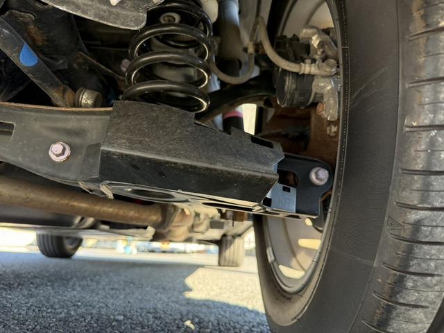 ハリアーハイブリッド Ｇ　禁煙車　純正８インチディスプレイ　衝突軽減ブレーキ　運転支援システム　デジタルインナーミラー　ＡＣ１００Ｖ電源　オートハイビーム　ホールドブレーキ　ロードサインアシスト　コーナーセンサー　ＥＴＣ（71枚目）