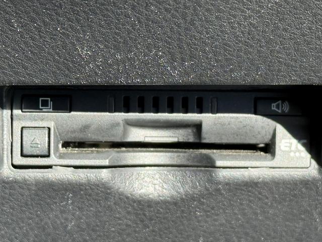 C-HR G 禁煙車 1オーナー 純正9インチナビ フルセグ プリクラッシュセーフティ バックカメラ ビルトインETC アダプティブクルーズコントロール シートヒーター ブラインドスポットモニター(6枚目)