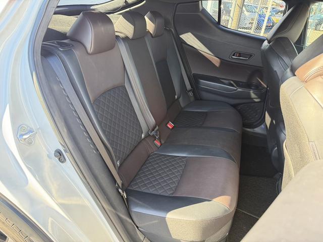 C-HR G 禁煙車 1オーナー 純正9インチナビ フルセグ プリクラッシュセーフティ バックカメラ ビルトインETC アダプティブクルーズコントロール シートヒーター ブラインドスポットモニター(16枚目)