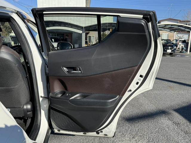 C-HR G 禁煙車 1オーナー 純正9インチナビ フルセグ プリクラッシュセーフティ バックカメラ ビルトインETC アダプティブクルーズコントロール シートヒーター ブラインドスポットモニター(38枚目)