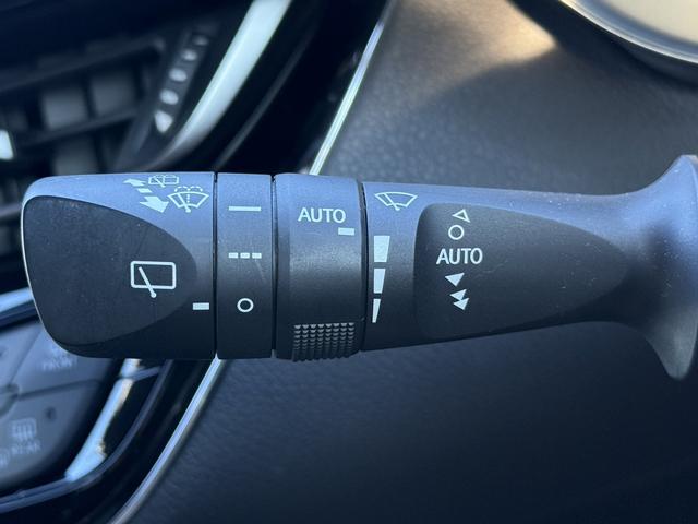 C-HR G 禁煙車 1オーナー 純正9インチナビ フルセグ プリクラッシュセーフティ バックカメラ ビルトインETC アダプティブクルーズコントロール シートヒーター ブラインドスポットモニター(54枚目)