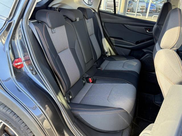 ＸＶ ２．０ｉ－Ｌ　アイサイト　禁煙車　ルーフレールシャークアンテナ　フルセグ　バックカメラ　衝突軽減ブレーキ　運転支援システム　ブラインドスポットモニター　レーダークルーズ　ｎａｎｏｅ搭載　オレンジ刺繍革巻きハンドル＆シート（16枚目）