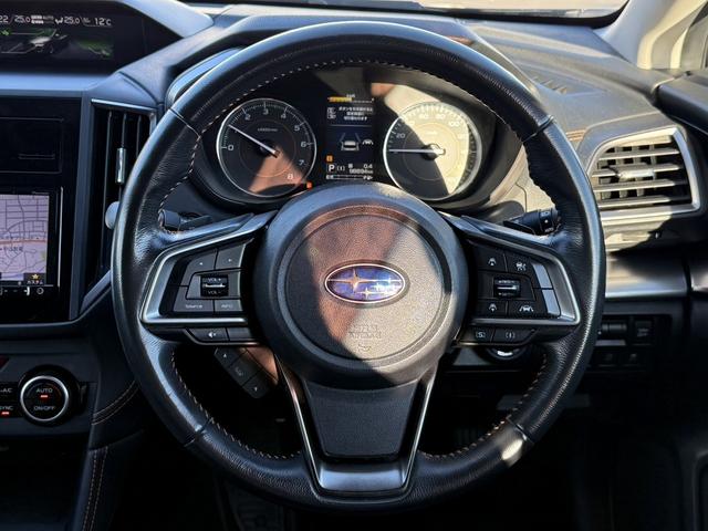 ＸＶ ２．０ｉ－Ｌ　アイサイト　禁煙車　ルーフレールシャークアンテナ　フルセグ　バックカメラ　衝突軽減ブレーキ　運転支援システム　ブラインドスポットモニター　レーダークルーズ　ｎａｎｏｅ搭載　オレンジ刺繍革巻きハンドル＆シート（19枚目）