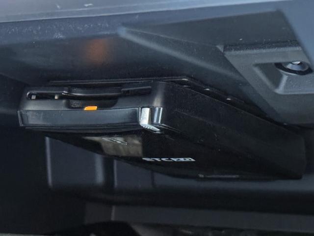 ＸＶ ２．０ｉ－Ｌ　アイサイト　禁煙車　ルーフレールシャークアンテナ　フルセグ　バックカメラ　衝突軽減ブレーキ　運転支援システム　ブラインドスポットモニター　レーダークルーズ　ｎａｎｏｅ搭載　オレンジ刺繍革巻きハンドル＆シート（70枚目）