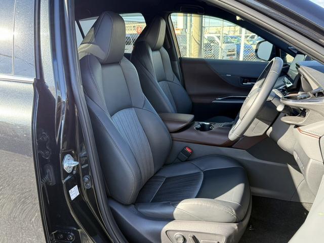 ハリアー Ｚ　禁煙車　純正ＪＢＬ１２．３インチナビ　３６０度カメラ　フルセグ　ワイヤレス充電　ブラウンレザー内装　運転支援　衝突軽減　ヘッドアップディスプレイ　ＢＳＭ　Ｐシート　パワーリアゲート　レーダークルーズ（15枚目）