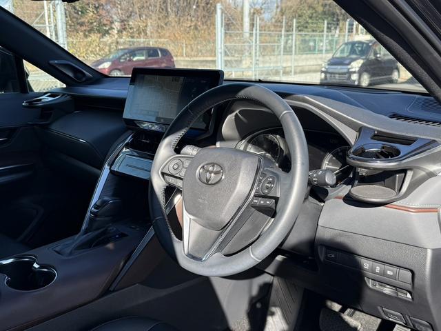 ハリアー Ｚ　禁煙車　純正ＪＢＬ１２．３インチナビ　３６０度カメラ　フルセグ　ワイヤレス充電　ブラウンレザー内装　運転支援　衝突軽減　ヘッドアップディスプレイ　ＢＳＭ　Ｐシート　パワーリアゲート　レーダークルーズ（43枚目）