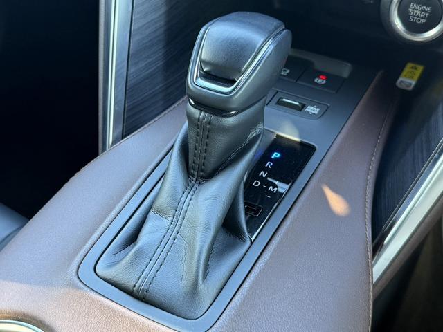 ハリアー Ｚ　禁煙車　純正ＪＢＬ１２．３インチナビ　３６０度カメラ　フルセグ　ワイヤレス充電　ブラウンレザー内装　運転支援　衝突軽減　ヘッドアップディスプレイ　ＢＳＭ　Ｐシート　パワーリアゲート　レーダークルーズ（60枚目）