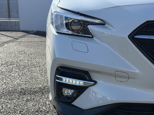 レヴォーグ ＳＴＩスポーツ　ＥＸ　純正１１．６インチナビ　フルセグ　フロントサイドバックカメラ　メモリー＆ヒーター付き電動付き赤黒革シート　パワーテールゲート　運転支援　衝突軽減　レーダークルーズ　ドライバーモニタリングシステム（25枚目）