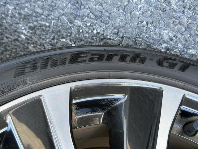 レヴォーグ ＳＴＩスポーツ　ＥＸ　純正１１．６インチナビ　フルセグ　フロントサイドバックカメラ　メモリー＆ヒーター付き電動付き赤黒革シート　パワーテールゲート　運転支援　衝突軽減　レーダークルーズ　ドライバーモニタリングシステム（35枚目）