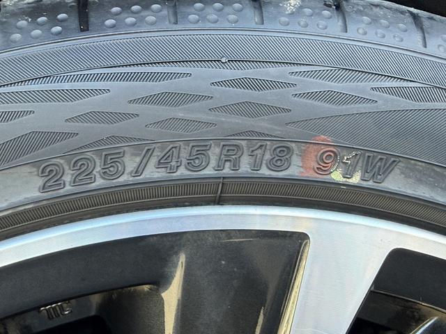 レヴォーグ ＳＴＩスポーツ　ＥＸ　純正１１．６インチナビ　フルセグ　フロントサイドバックカメラ　メモリー＆ヒーター付き電動付き赤黒革シート　パワーテールゲート　運転支援　衝突軽減　レーダークルーズ　ドライバーモニタリングシステム（36枚目）