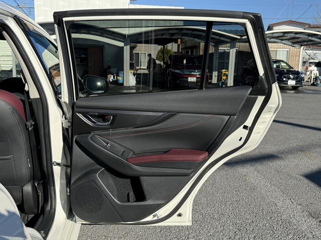 レヴォーグ ＳＴＩスポーツ　ＥＸ　純正１１．６インチナビ　フルセグ　フロントサイドバックカメラ　メモリー＆ヒーター付き電動付き赤黒革シート　パワーテールゲート　運転支援　衝突軽減　レーダークルーズ　ドライバーモニタリングシステム（38枚目）