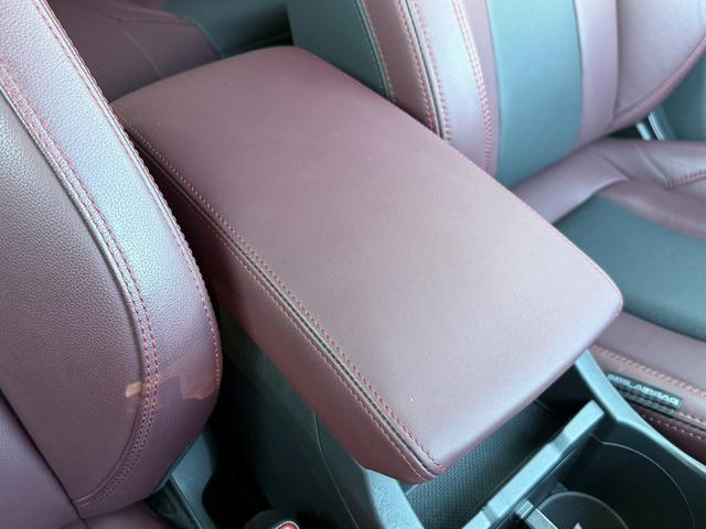 レヴォーグ ＳＴＩスポーツ　ＥＸ　純正１１．６インチナビ　フルセグ　フロントサイドバックカメラ　メモリー＆ヒーター付き電動付き赤黒革シート　パワーテールゲート　運転支援　衝突軽減　レーダークルーズ　ドライバーモニタリングシステム（64枚目）