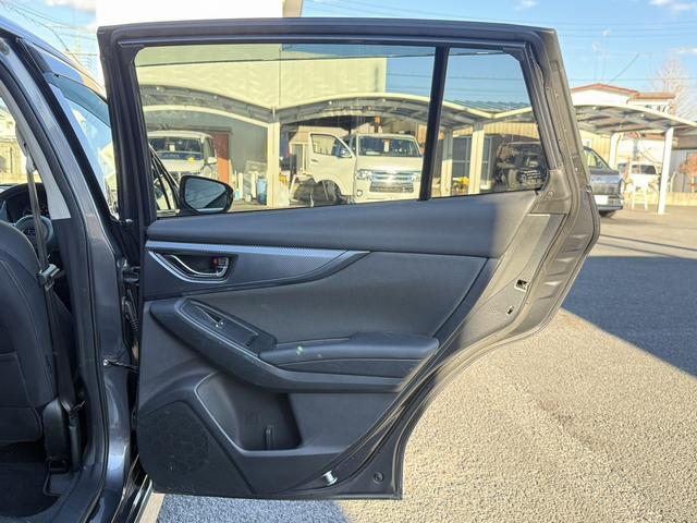 レヴォーグ ＧＴ　禁煙車　純正９インチディスプレイ　フルセグ　バックカメラ　衝突軽減ブレーキ　運転支援システム　ヒーター付きパワーシート　レーダークルーズ　ステアリング連動ヘッドランプシステム　ホールド付きブレーキ（38枚目）