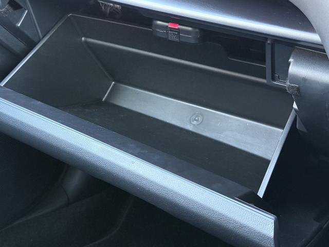 レヴォーグ ＧＴ　禁煙車　純正９インチディスプレイ　フルセグ　バックカメラ　衝突軽減ブレーキ　運転支援システム　ヒーター付きパワーシート　レーダークルーズ　ステアリング連動ヘッドランプシステム　ホールド付きブレーキ（69枚目）