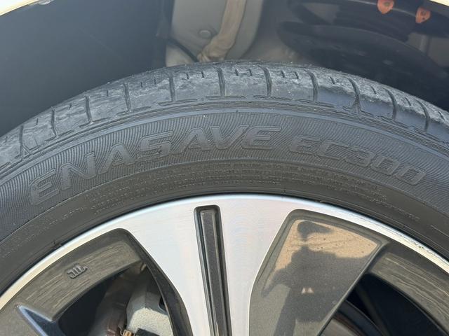 リーフ Ｘ　ワンオーナー　純正ナビ　フルセグ　３６０度カメラ　純正１７ＡＷ　ＬＥＤライト　ステアリング＆シートヒーター　パーキングアシスト　運転支援システム　衝突軽減ブレーキ　コーナーセンサー　ビルドインＥＴＣ（35枚目）