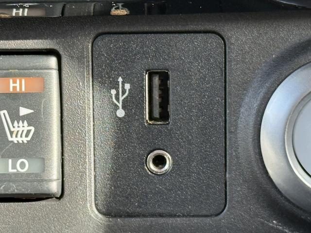 リーフ Ｘ　ワンオーナー　純正ナビ　フルセグ　３６０度カメラ　純正１７ＡＷ　ＬＥＤライト　ステアリング＆シートヒーター　パーキングアシスト　運転支援システム　衝突軽減ブレーキ　コーナーセンサー　ビルドインＥＴＣ（59枚目）