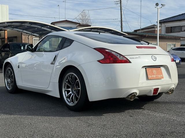 フェアレディＺ ベースグレード　禁煙車　６速ＭＴ　純正ナビ　フルセグ　バックカメラ　ＨＩＤオートライト　フォグライト　Ｂｌｕｅｔｏｏｔｈ接続　ミュージックサーバー　ＣＤ＆ＤＶＤ再生　ハンズフリー通話　横滑り防止　ステアリングスイッチ（23枚目）