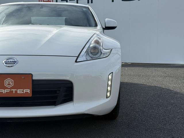 フェアレディＺ ベースグレード　禁煙車　６速ＭＴ　純正ナビ　フルセグ　バックカメラ　ＨＩＤオートライト　フォグライト　Ｂｌｕｅｔｏｏｔｈ接続　ミュージックサーバー　ＣＤ＆ＤＶＤ再生　ハンズフリー通話　横滑り防止　ステアリングスイッチ（25枚目）