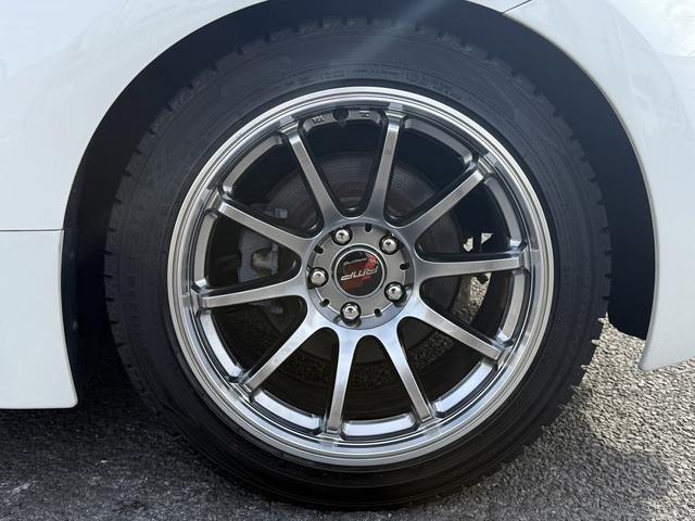 フェアレディＺ ベースグレード　禁煙車　６速ＭＴ　純正ナビ　フルセグ　バックカメラ　ＨＩＤオートライト　フォグライト　Ｂｌｕｅｔｏｏｔｈ接続　ミュージックサーバー　ＣＤ＆ＤＶＤ再生　ハンズフリー通話　横滑り防止　ステアリングスイッチ（30枚目）