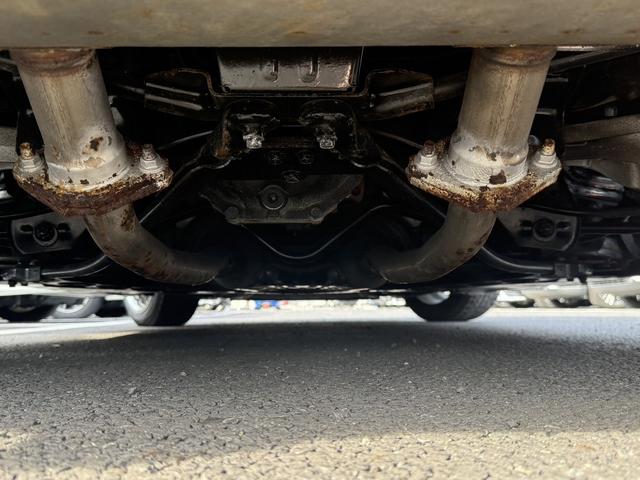 フェアレディＺ ベースグレード　禁煙車　６速ＭＴ　純正ナビ　フルセグ　バックカメラ　ＨＩＤオートライト　フォグライト　Ｂｌｕｅｔｏｏｔｈ接続　ミュージックサーバー　ＣＤ＆ＤＶＤ再生　ハンズフリー通話　横滑り防止　ステアリングスイッチ（70枚目）