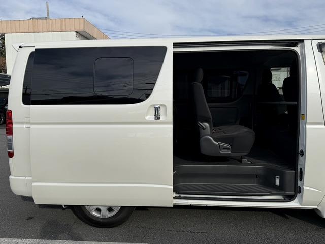 ハイエースバン ロングスーパーＧＬ　禁煙車　ＬＥＤヘッドライト　オプション助手席エアバック　ＡＣ１００Ｖ電源　社外ナビ　バックカメラ　両側スライドドア　オートエアコン　ビルドインＥＴＣ２．０　ＵＳＢ端子　ハンズフリー通話　電格ミラー（39枚目）