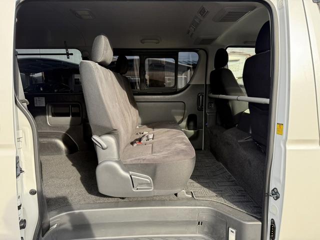 ハイエースバン ロングスーパーＧＬ　禁煙車　ＬＥＤヘッドライト　オプション助手席エアバック　ＡＣ１００Ｖ電源　社外ナビ　バックカメラ　両側スライドドア　オートエアコン　ビルドインＥＴＣ２．０　ＵＳＢ端子　ハンズフリー通話　電格ミラー（46枚目）
