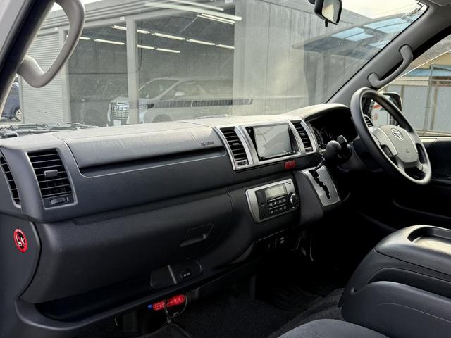 ハイエースバン ロングスーパーＧＬ　禁煙車　ＬＥＤヘッドライト　オプション助手席エアバック　ＡＣ１００Ｖ電源　社外ナビ　バックカメラ　両側スライドドア　オートエアコン　ビルドインＥＴＣ２．０　ＵＳＢ端子　ハンズフリー通話　電格ミラー（47枚目）