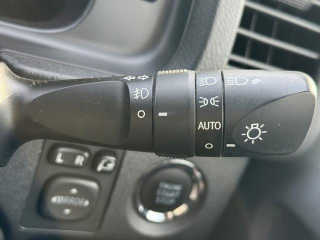 ハイエースバン ロングスーパーＧＬ　禁煙車　ＬＥＤヘッドライト　オプション助手席エアバック　ＡＣ１００Ｖ電源　社外ナビ　バックカメラ　両側スライドドア　オートエアコン　ビルドインＥＴＣ２．０　ＵＳＢ端子　ハンズフリー通話　電格ミラー（52枚目）